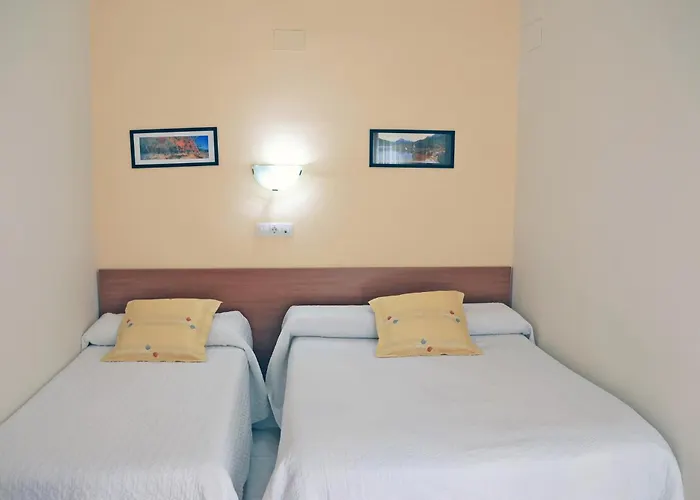Agusti Hotel 3*